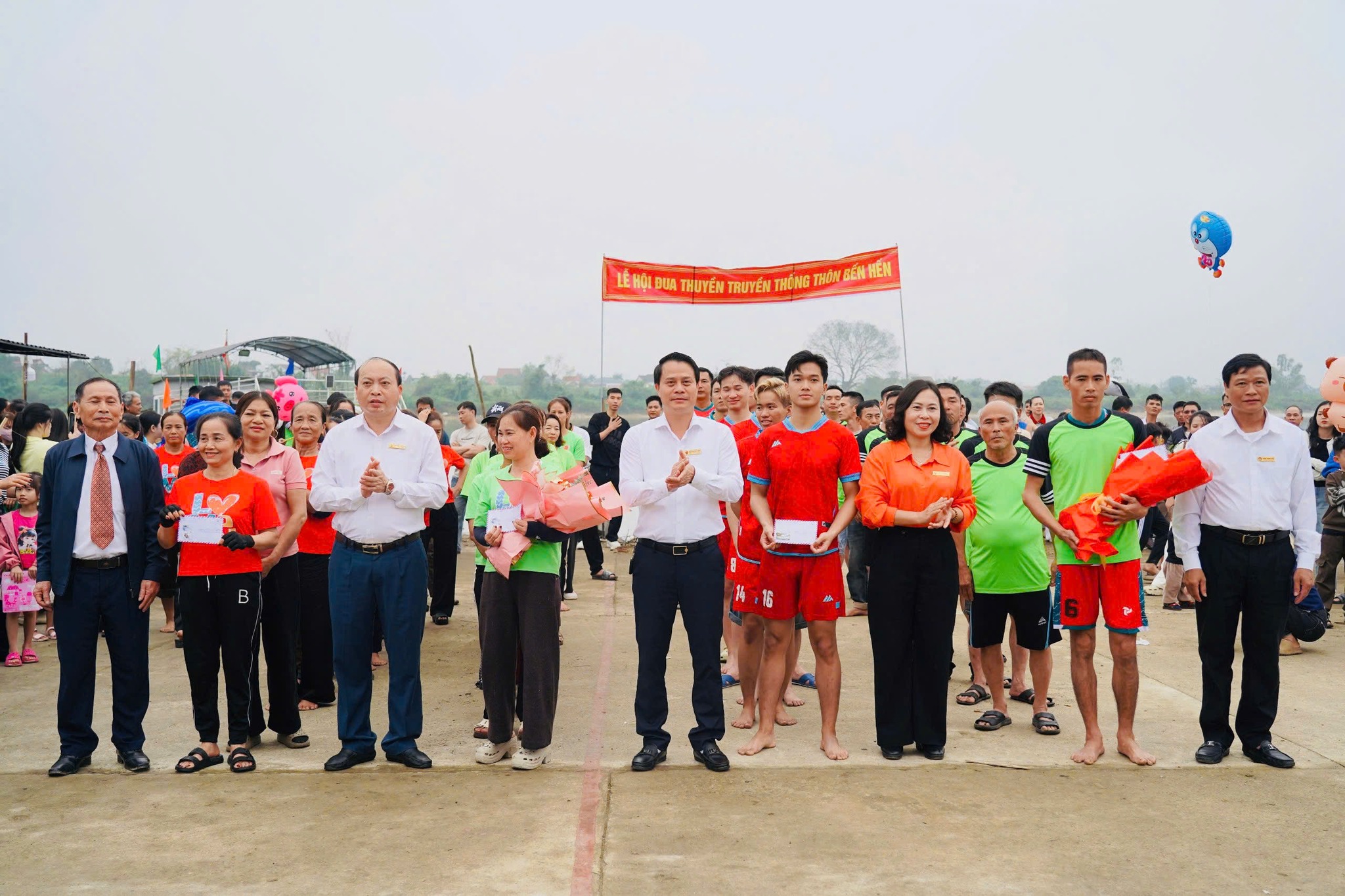 Khai hạ đầu năm – Rộn vang nhịp chèo Bến Hến