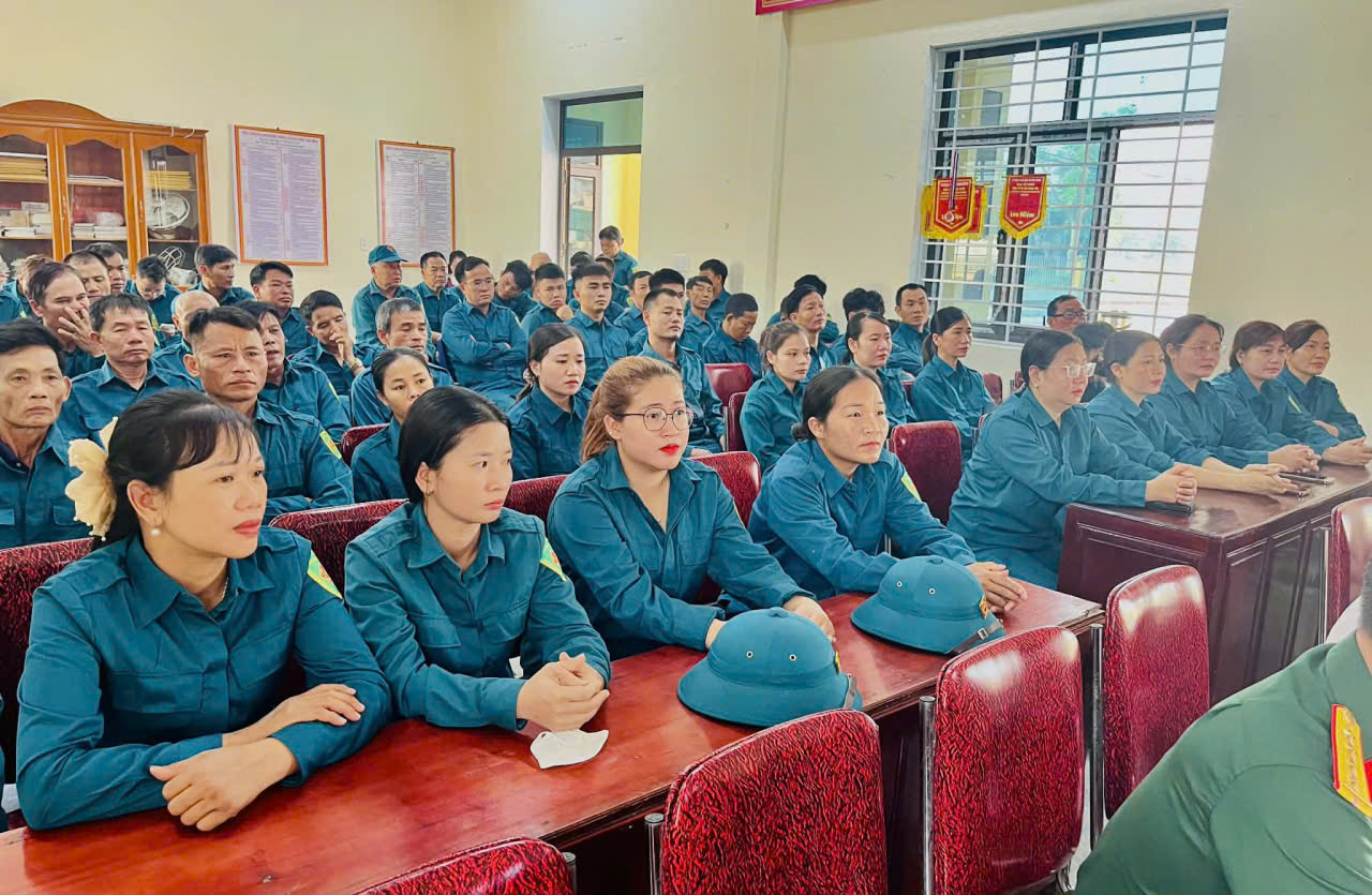 84 chiến sĩ dân quân cơ động xã Đức Minh tham gia huấn luyện năm 2026