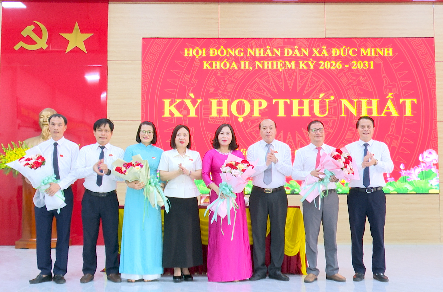 Kỳ họp thứ nhất HĐND xã Đức Minh khóa II bầu các chức danh, thông qua nhiều nội dung quan trọng