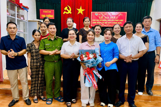 Ra mắt “Câu lạc bộ Nông dân với pháp luật” tại thôn Thọ Tường 