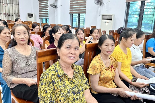 Gần 120 cán bộ, hội viên phụ nữ xã Đức Minh được tập huấn ứng dụng khoa học, công nghệ vào sản xuất