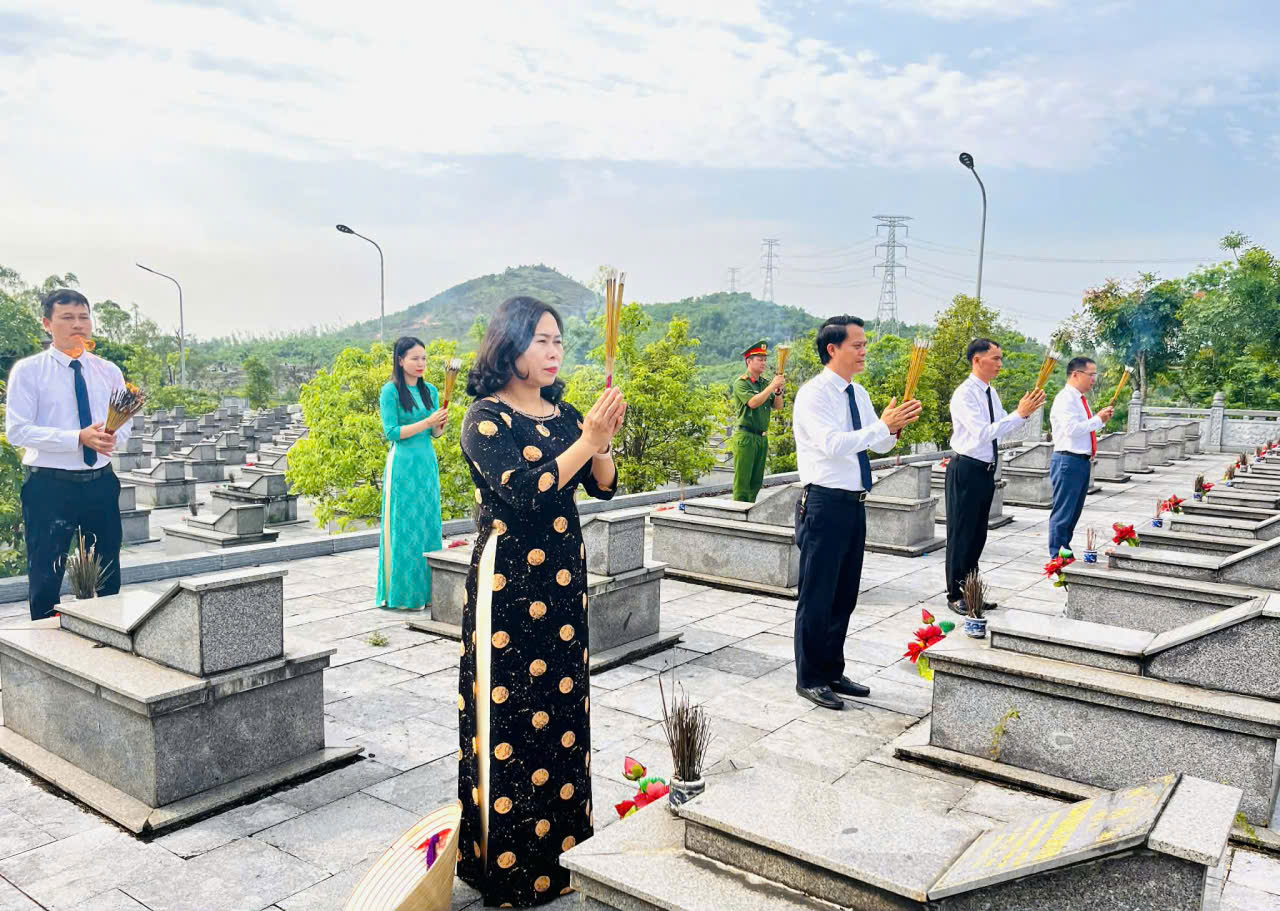 NTLS huỵen5.jpg