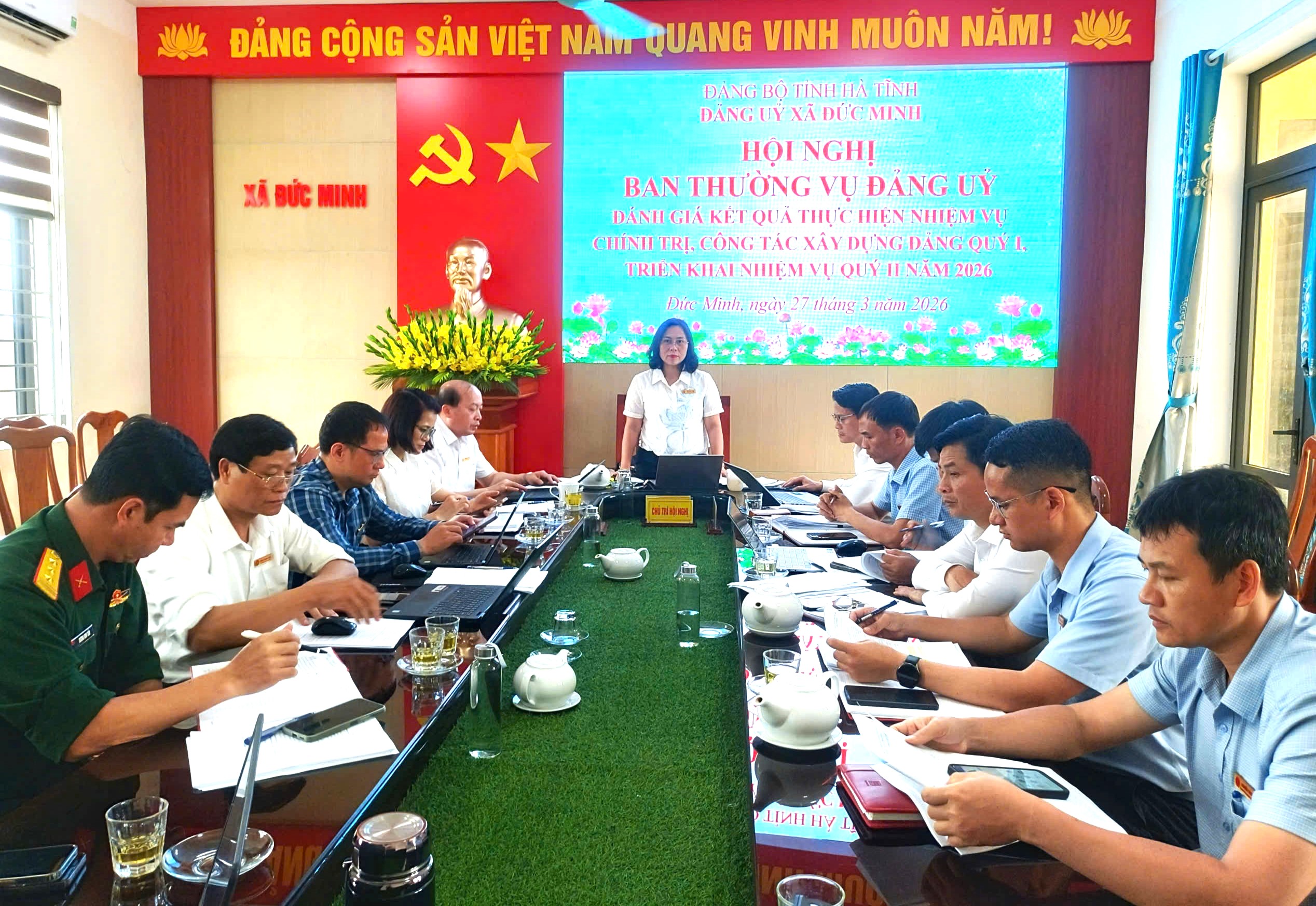CT Toan canh.jpg